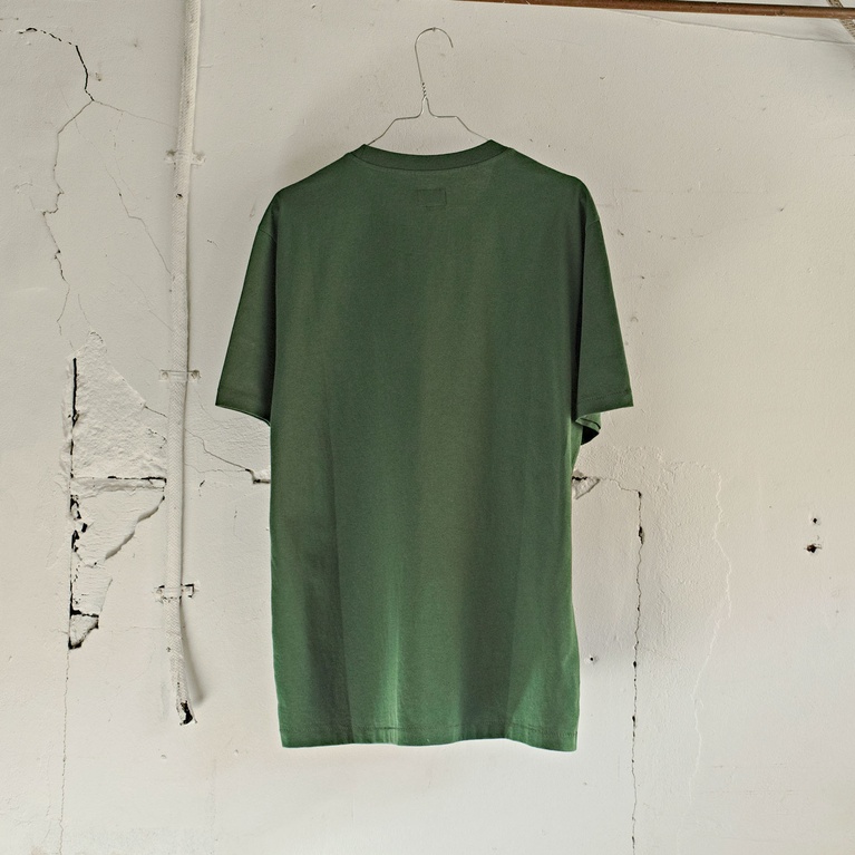 T-shirt "Pocket Tee" T-shirt "Pocket Tee"